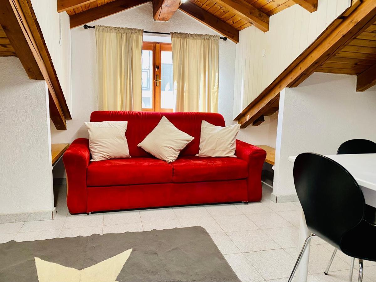 Casa Dei Leoni Apartamento Aosta Exterior foto