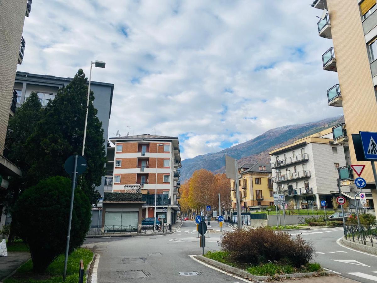 Casa Dei Leoni Apartamento Aosta Exterior foto