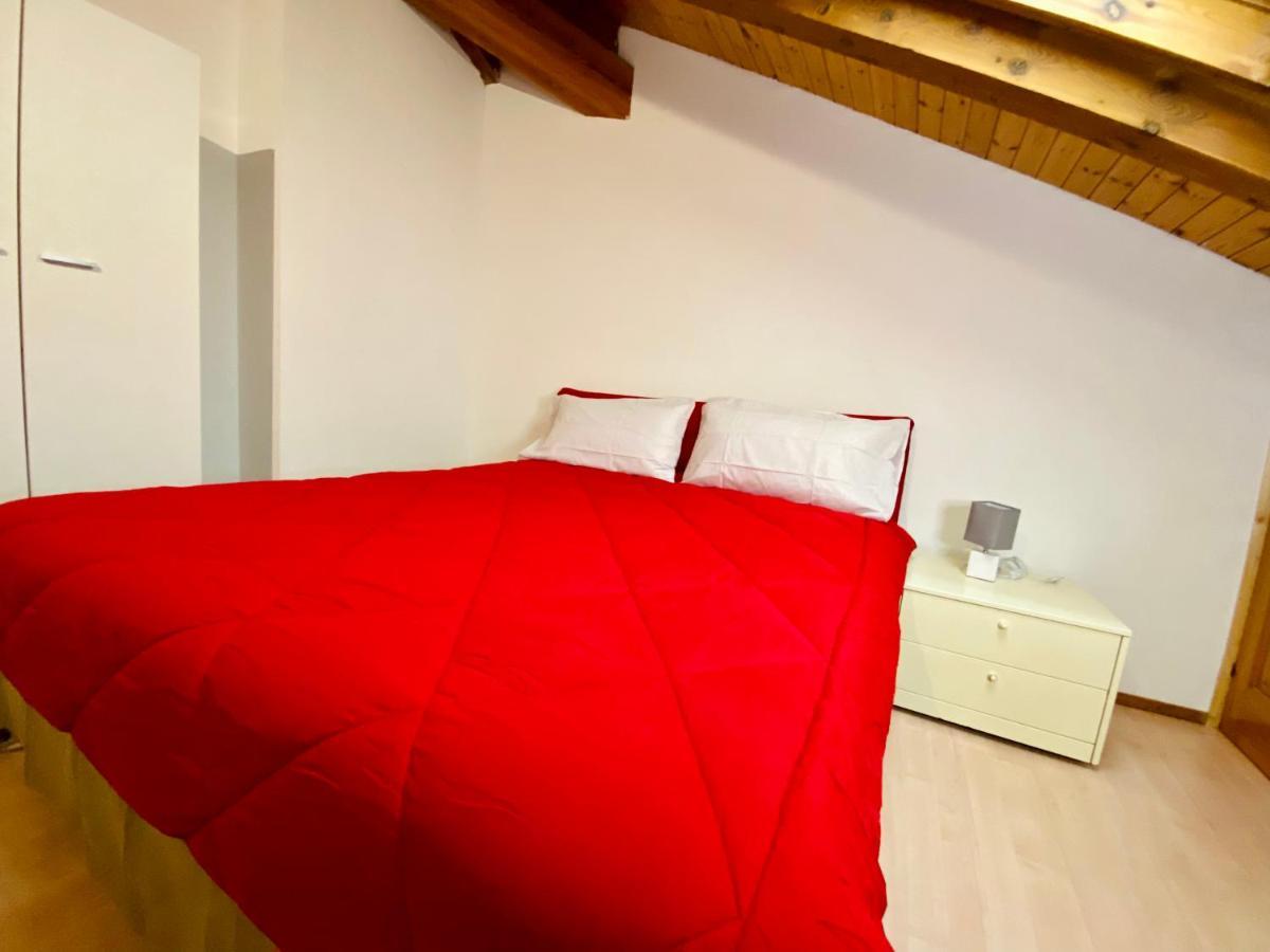 Casa Dei Leoni Apartamento Aosta Exterior foto