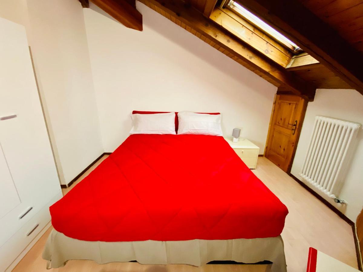 Casa Dei Leoni Apartamento Aosta Exterior foto